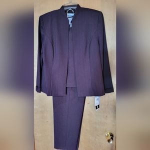 Petite Perceptions New with Tags 3 piece suit